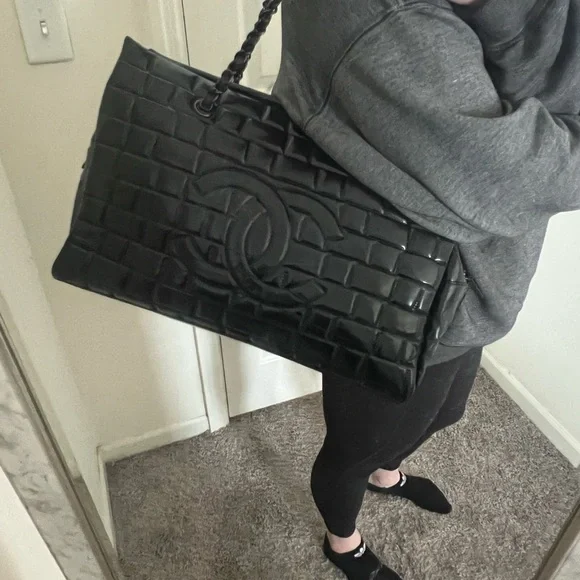 Chanel Black Quilted Vinyl Large Frozen Tote Bag - Picture 15 of 15
